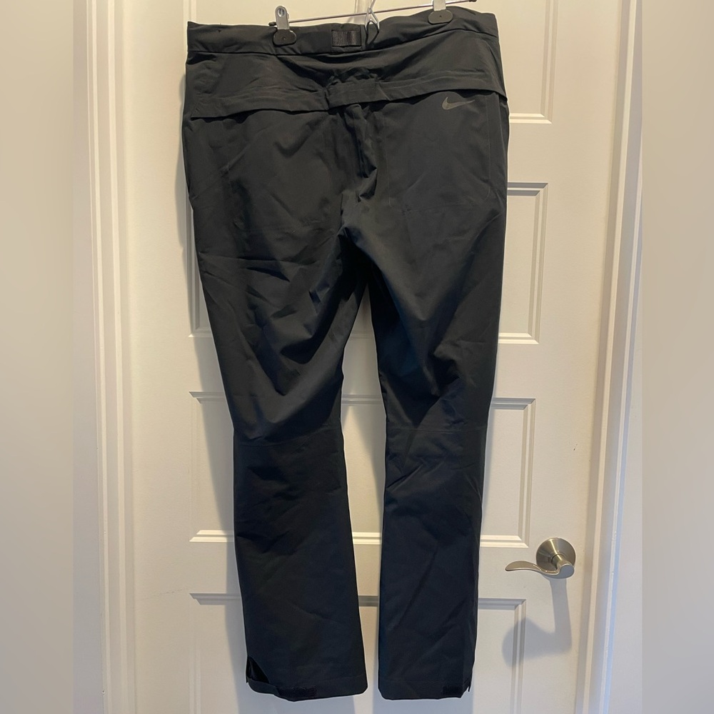 Nike Men's Hypershield Waterproof Golf Pants NWOT never worn.